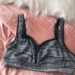 Lululemon Ta Ta Tamer Sports Bra